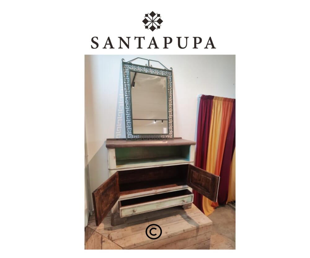 Comò con vano a giorno 