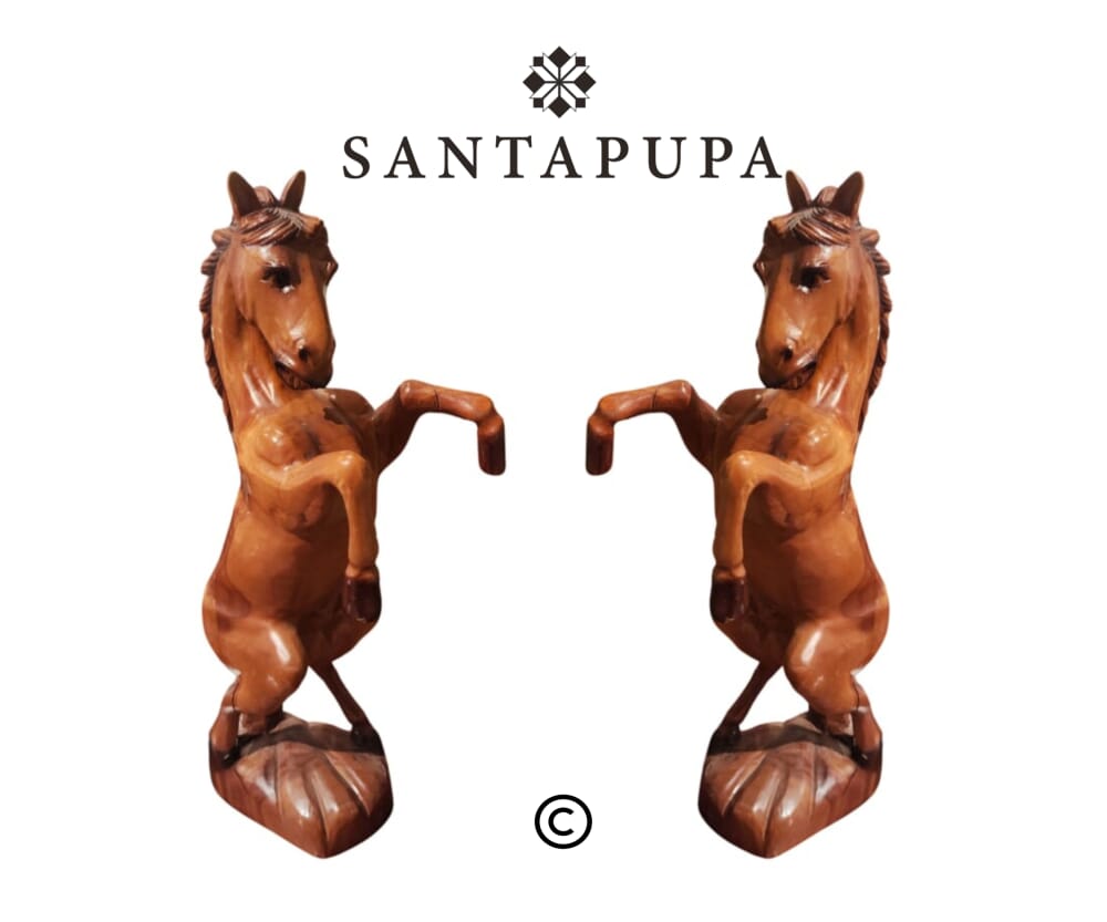 Statua cavalli in legno 